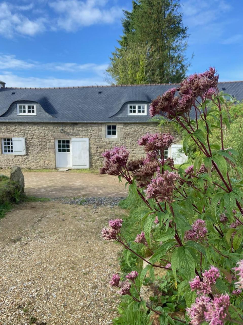 Moulin De Kerstrat Villa Brennilis Exterior foto